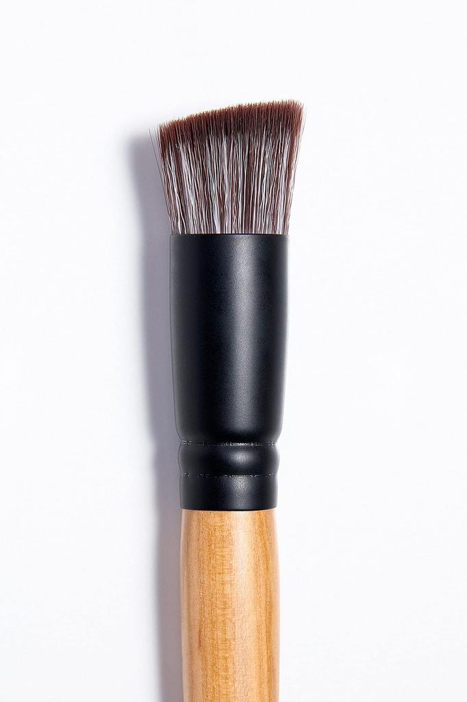 SAKURA FUDE 205 Foundation Brush, Made in Japan by a Makeup Artist, with Antibacterial Silver, Authentic Kumano Brush