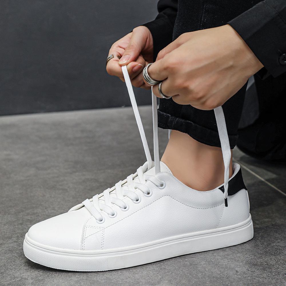 Unisex Lightweight White Sneakers for Wide Feet - Casual Flat Shoes In European & American Styles
