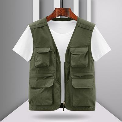 Chaleco deportivo de verano sin mangas para hombre, estilo japonés y coreano, de mediana edad, para actividades al aire libre, multibolsillos y de secado rápido.