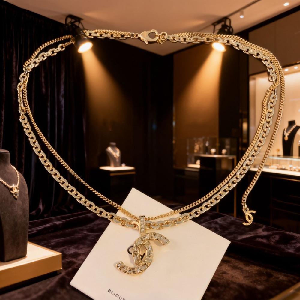 

Xiaoxiangfeng Classic Necklace, New Embossed Letter Double-layer Necklace, Seiko High Version, Adjustable Length