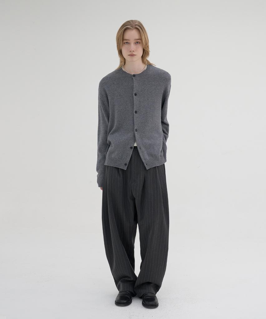 Knouun Essential Crew Neck Cardigan (Gray)