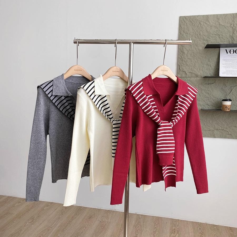 A Gentle and Youthful Long-sleeved Knitted Sweater with A Striped Shawl for The New Autumn Collection