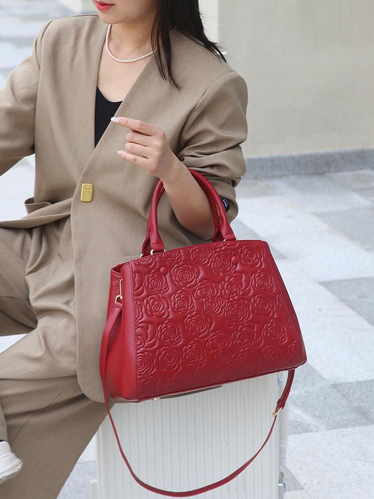 Borsa a tracolla Montaigne da donna in vera pelle - Borsa a mano in pelle di mucca Camelia di lusso