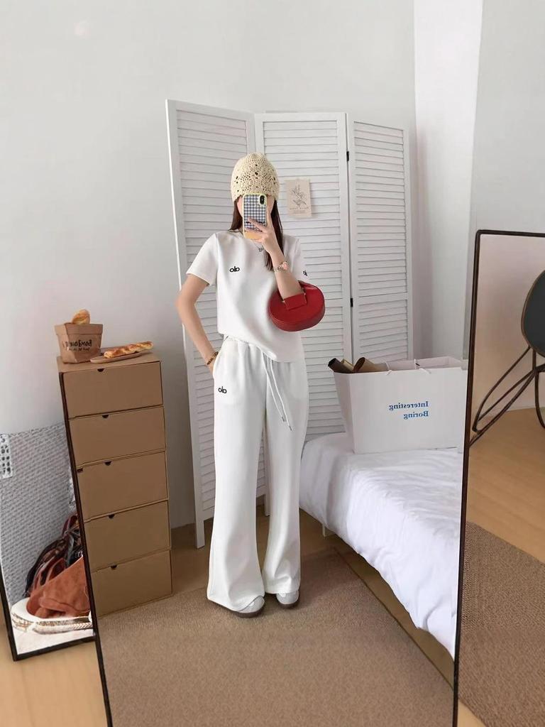 Korean Style Embroidered T-shirt & Wide-Leg Pants Two-Piece Set - Women's Summer Fashion Sportswear