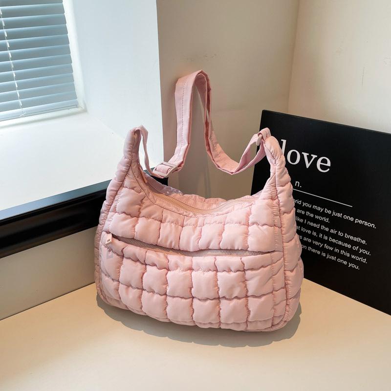 New large-capacity fashion underarm bag, simple shoulder messenger bag, plaid cloud women's bag, tote bag.