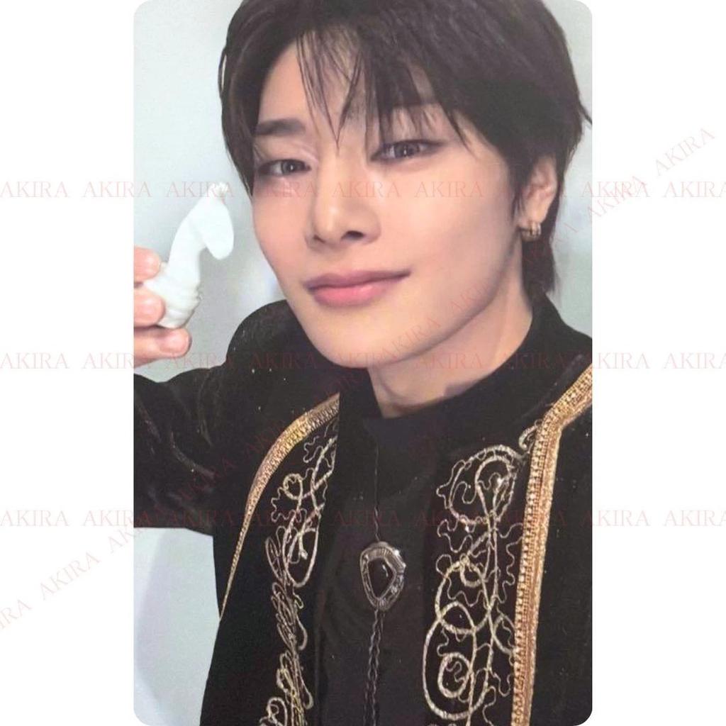 STRAY KIDS Japan SEASON’S GREETINGS 2026 FORCE OFFICIAL PHOTO CARD