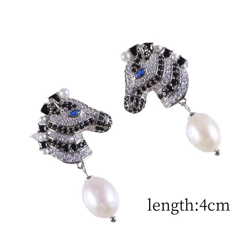 

Серьги в стиле Европы и Америки, индивидуальные серьги-гвоздики с трехмерной зеброй в черно-белые полосы, инкрустированные жемчугом, аксессуары