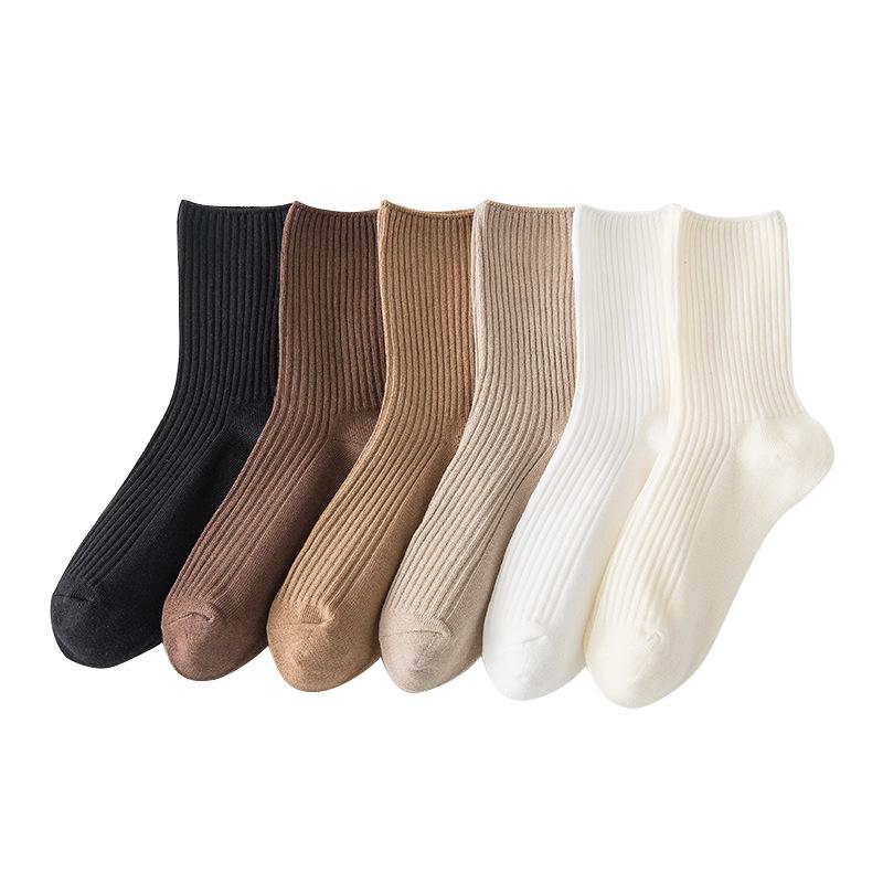 1 пара дышащих и впитывающих пот женских носков средней длины на осень и зиму. Модные — фото 7