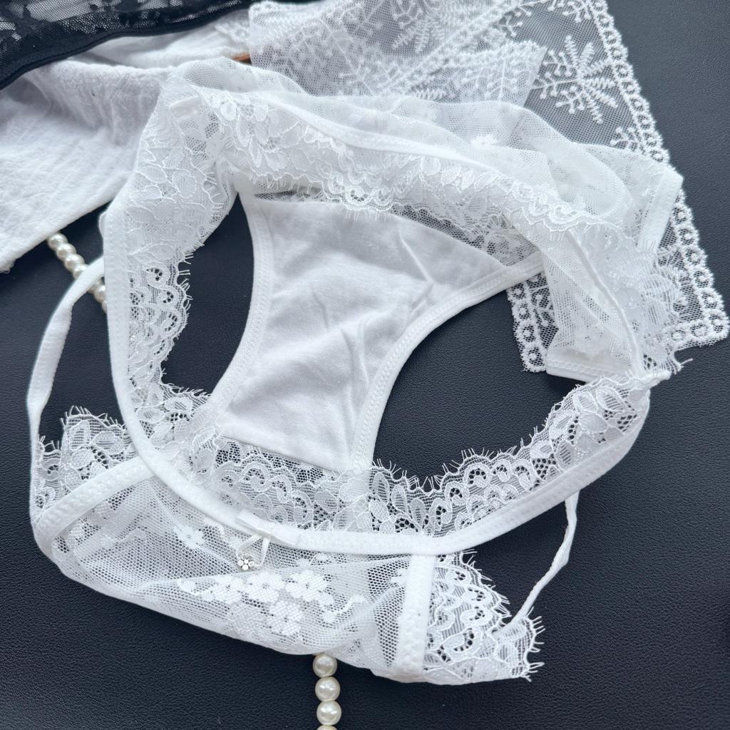 Ladies Spring and Summer Sexy Lace Thin Band Hollow Jacquard Net Gauze Triangle Briefs