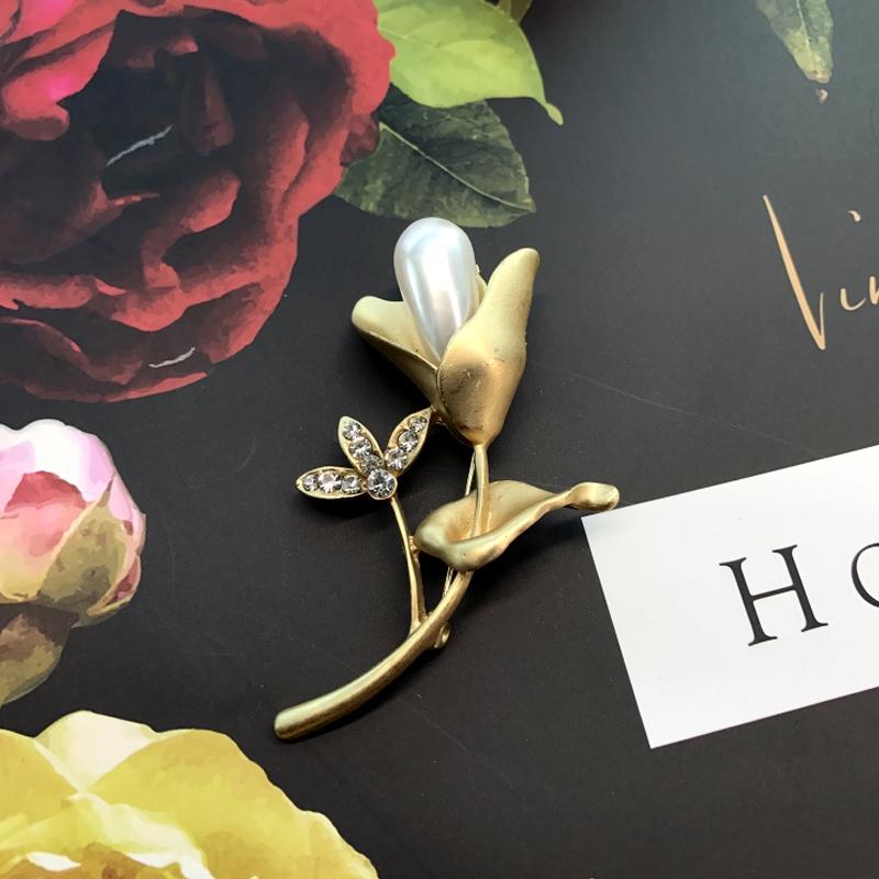 Satın alın Fashion Creative Design Gold Color Plant Brooches Suit