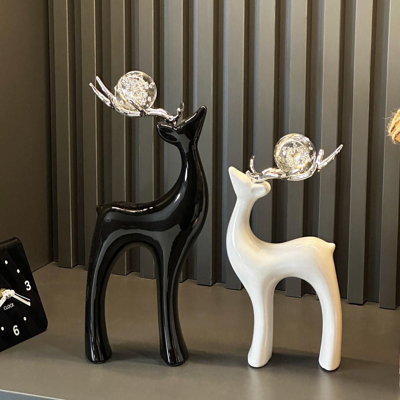 

European-style Ceramic Deer Ornament Black and White Crystal Elk Sculpture Decorative Animal Figurine for Living Room or Office