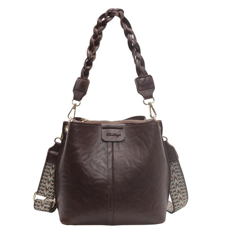 Simple Texture Small Bag Women's Autumn and Winter New Shoulder Armpit Bag Retro Simple Commuter Messenger Bucket Bag