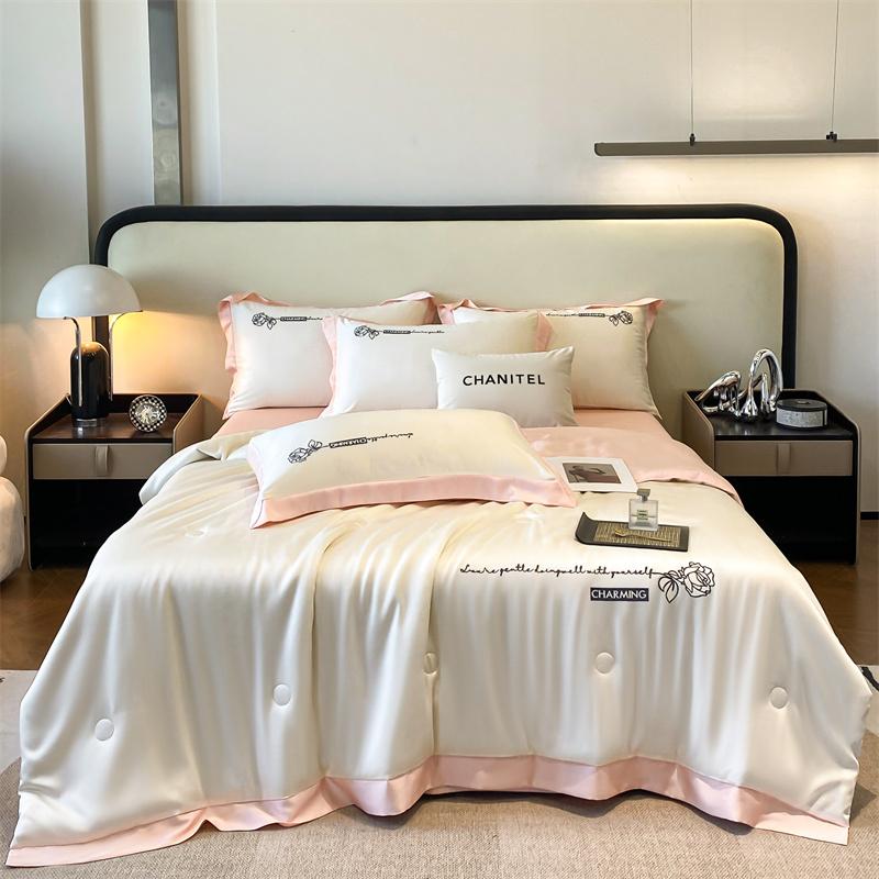 2024 New Summer Ice Silk Quilt Air Condition Blanket Smooth Breathable Lightweight Comforter Bedspreads On the Bed Solid Color