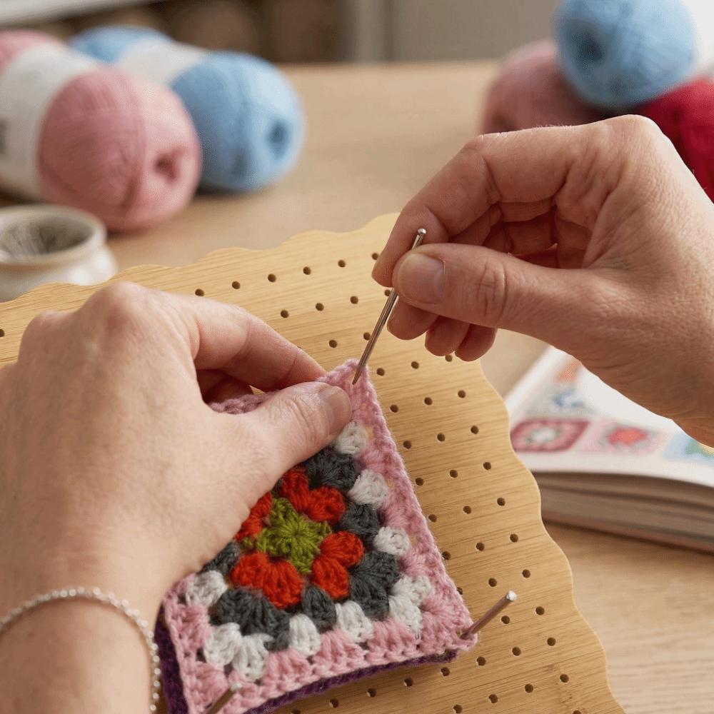 DIY Crochet Blocking Boards Square Reusable Knitting Blocking Mat Wooden with Base and Rod Pins Pottery Clay Base Plug Board