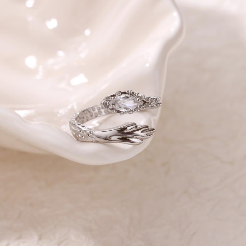 

Sparkling diamond serpentine index finger ring, women s real gold-plated micro-inlaid zircon niche open ring, fashionable light luxury high-end ring. Opening adjustable