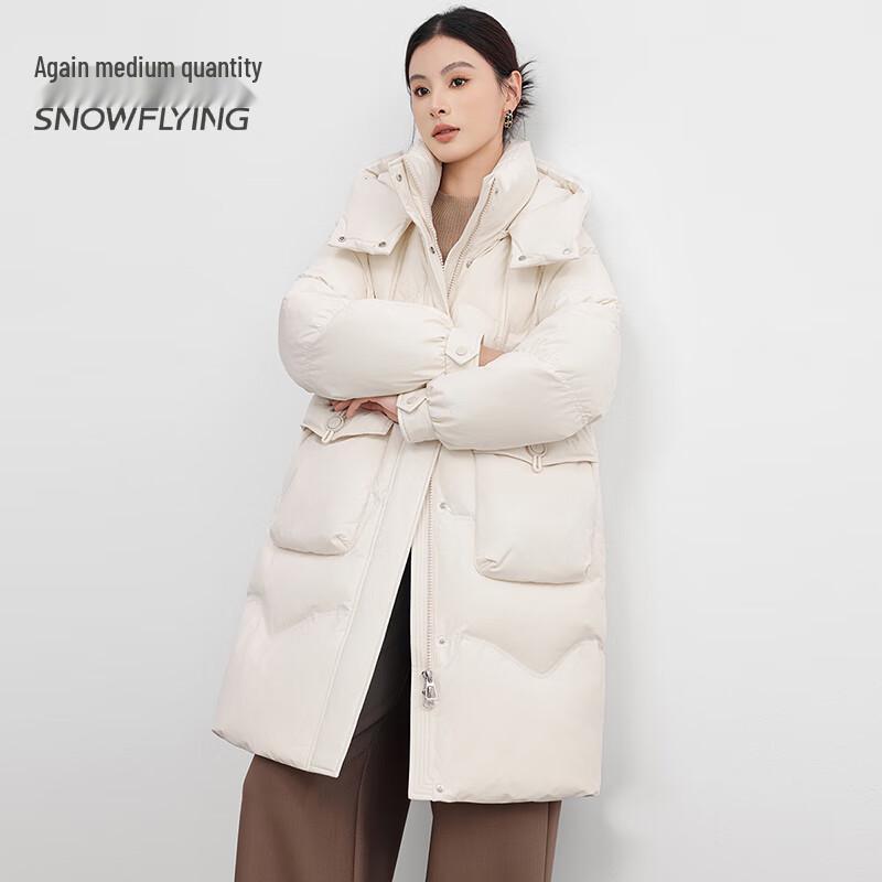 Dicke mittellange Damen-Daunenjacke mit Kapuze
