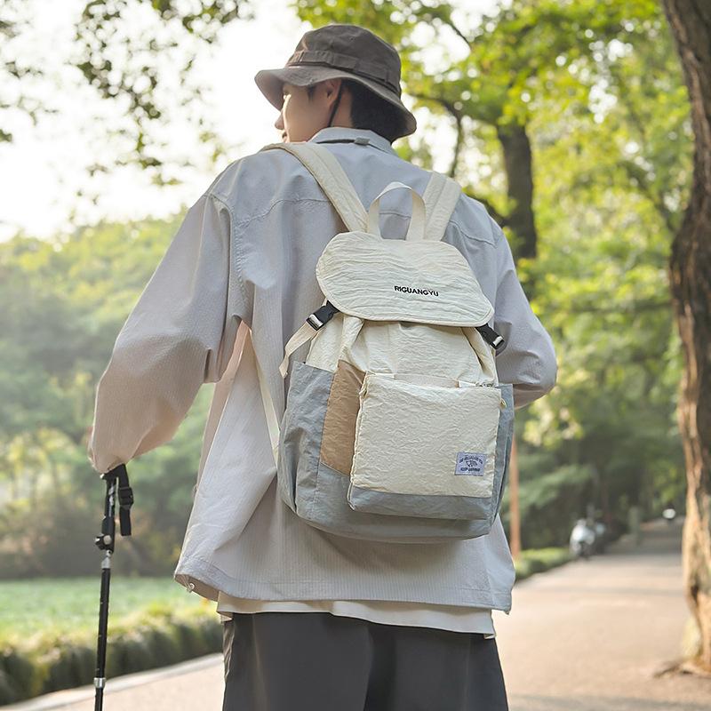 Backpack for Casual, Lightweight Commuting, Small Color-blocking Outdoor Travel, Camping and Mountaineering