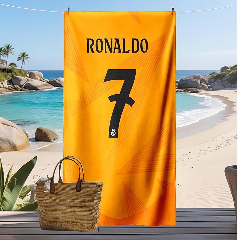 Cristiano Ronaldo Aufdruck Strandtuch Schnelltrocknend Weiches Handtuch Tragbar Große Rechteckige Stranddecke für Reisen Schwimmbad