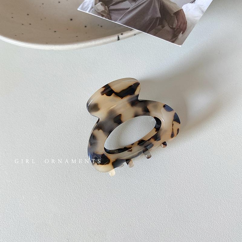 New Women Hair Claw Small 4.5cm Acetate Hair Clips Elegant Colorful Hollow Out Claw Clip Girls Hair Accessories Hairclip