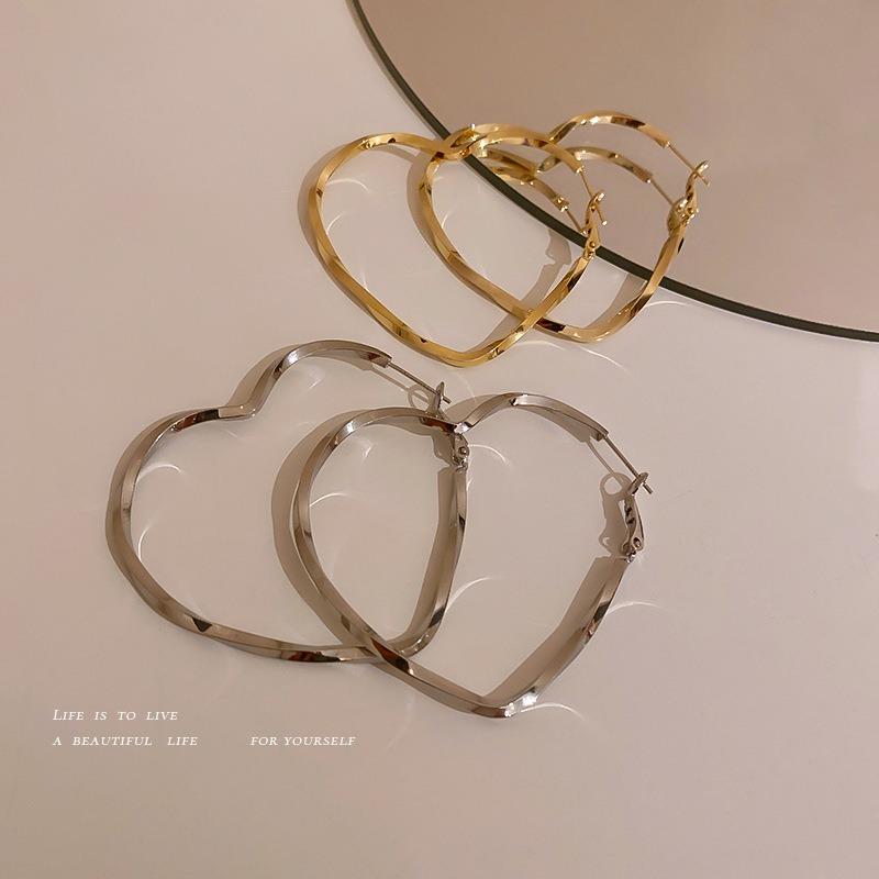 Silver Needle Wind Love Plain Ring Earrings Retro Metal Sense Exaggerated Earrings Niche Cold Wind Earrings Wholesale Women