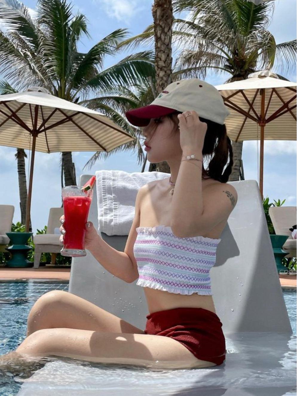 

2024 Женский Сексуальный Утягивающий Корейский Купальник Бикини XL красный