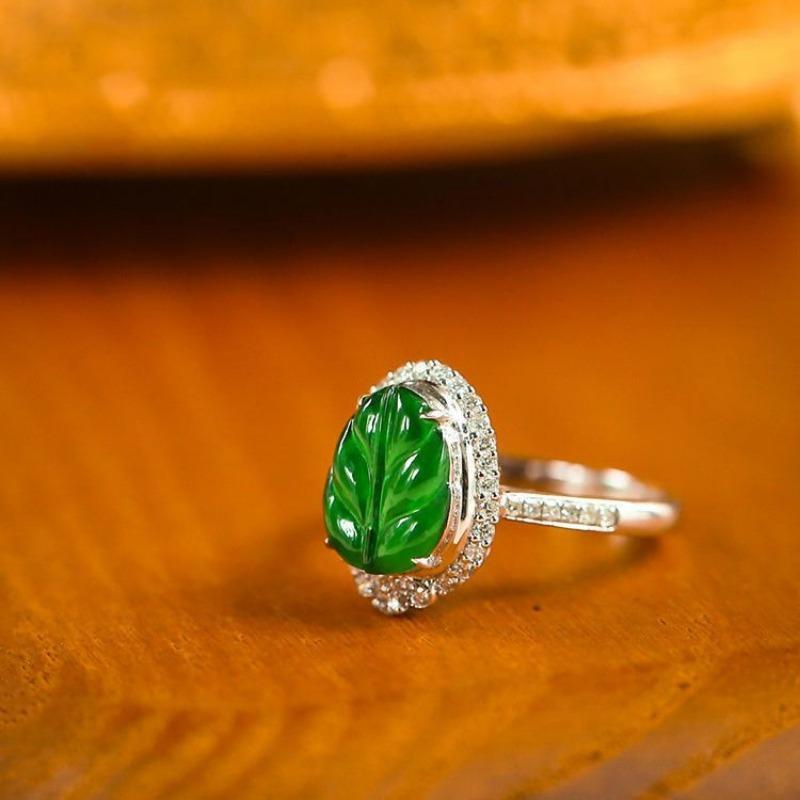 Creative Green Leaf Rings for Women Inlaid Natural Chalcedony Ring Fashion and Exquisite Classic Wedding Jewelry