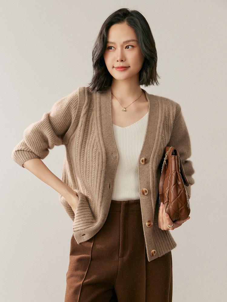 Women's V-Neck Cashmere Cardigan - 2025 Fall/Winter: Ribbed, Gentle, Slimming, Loose-Fit Short Jacket