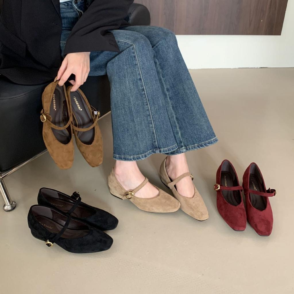 2025 new round head suede one-word with metal buckle, light mouth thick heel versatile OL Mary Jane women's single shoes