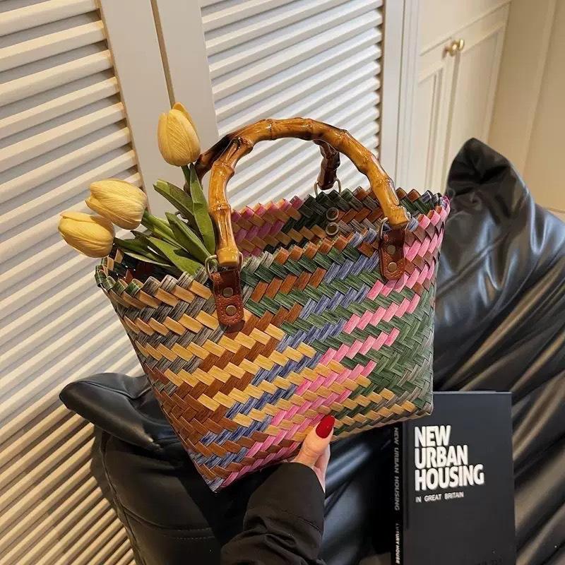 Handmade Rattan Woven Handbag: Retro Bamboo Straw Beach Basket