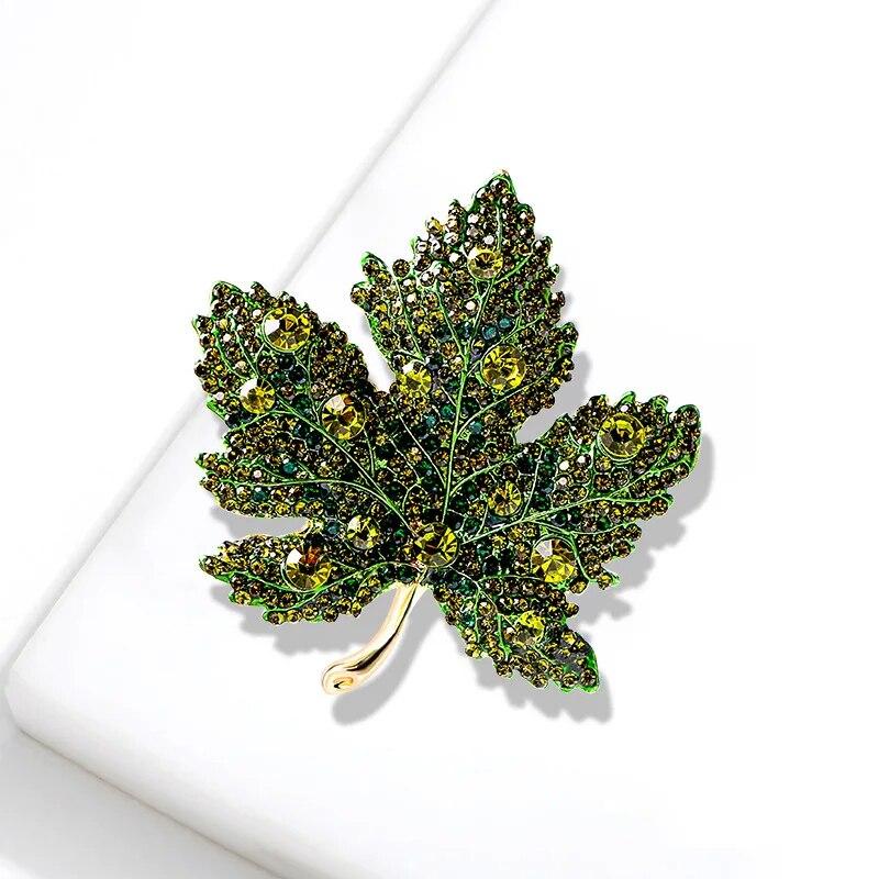 

Трендовые металлические броши в виде красного кленового листа для женщин и мужчин, кристальная брошь в виде растения для вечеринки, дня рождения, зимы, циркон