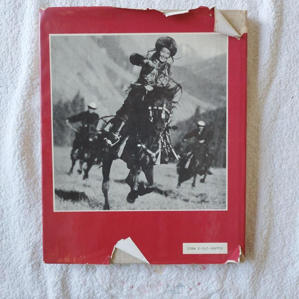 [USED] SOVIET PHOTOGRAPHY: AN AGE OF REALISM