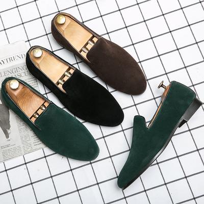Moda Duże rozmiary Męskie Skóra zamszowa krowia 2024 Jazda samochodem Casual Slip On Czarne mokasyny Płaskie męskie mokasyny Włoskie męskie buty markowe