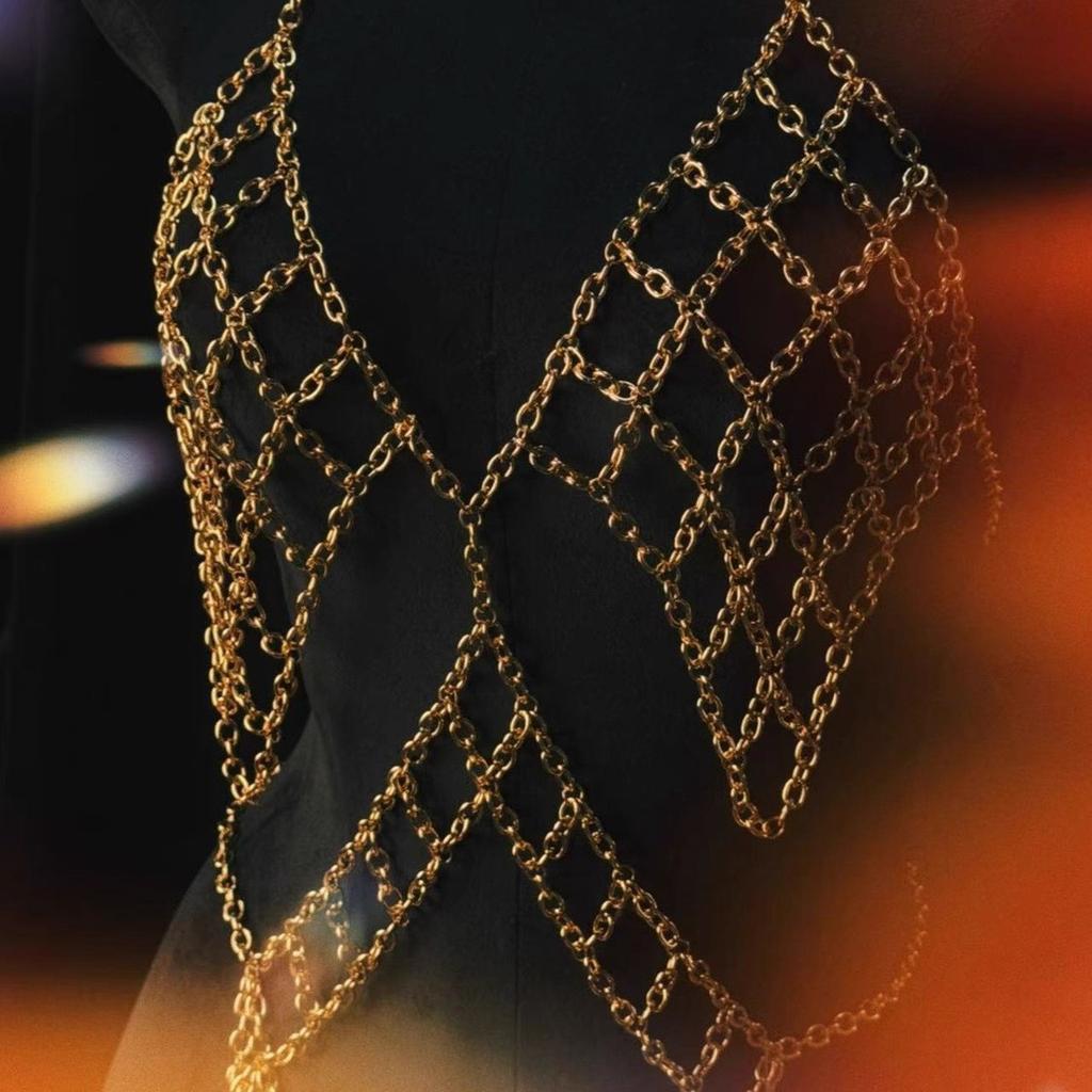 Europäischer und amerikanischer Schmuck Gold- und Silber-Netzkette Brustschmuck Körperkette Metall Hohl Verführung B-6