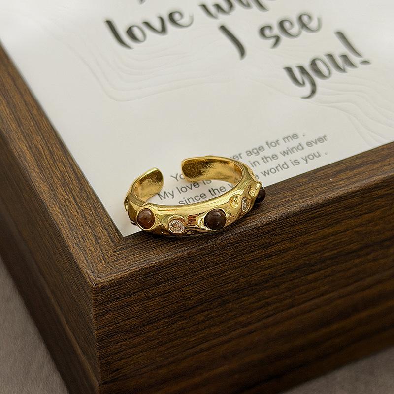 Fashion Temperament Maillard Retro Hong Kong Style Imitation Tiger'S Eye Stone Open Ring Women'S Irregular Light Luxury Personality Index Finger Ring