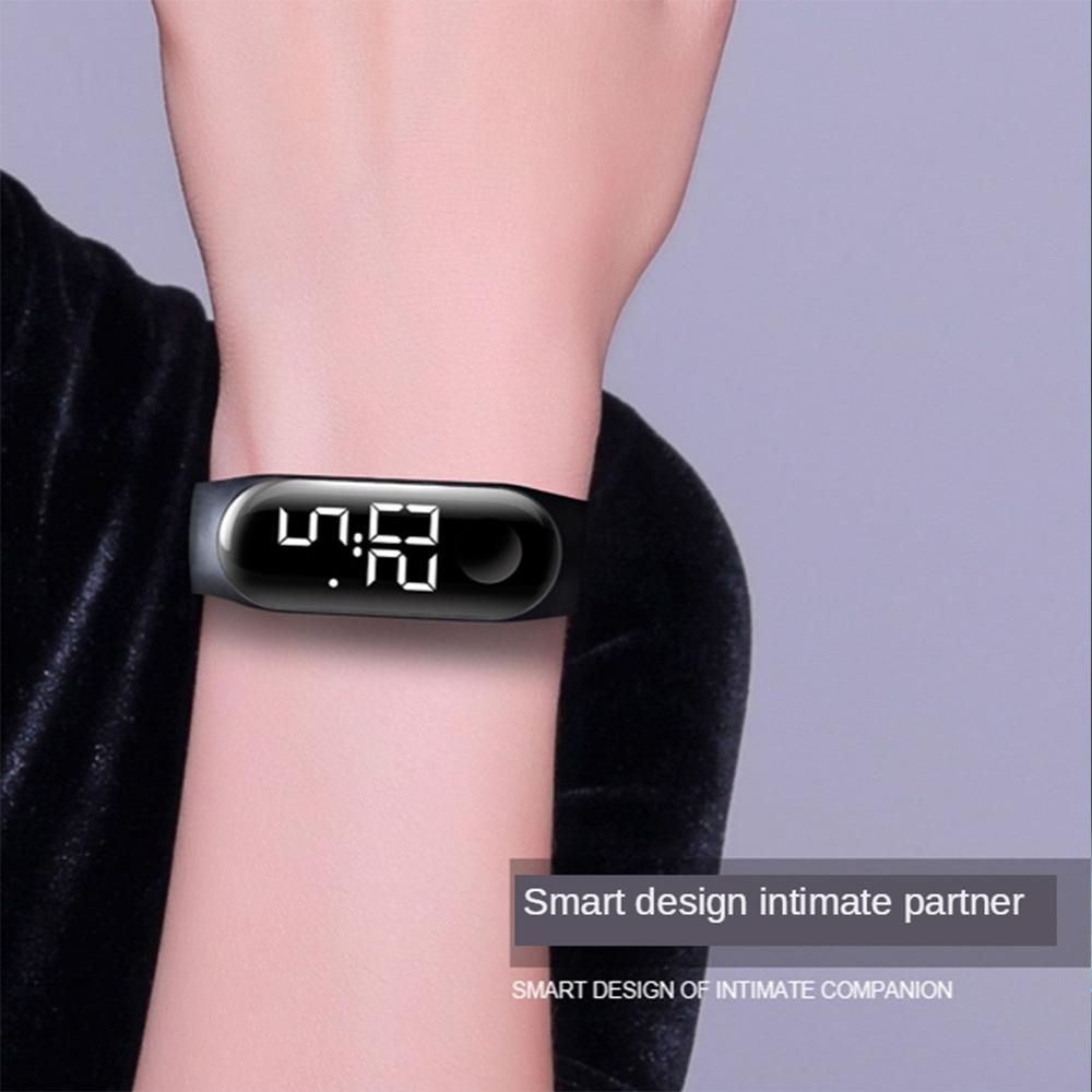 Sports LED Digital Wrist Watch Casaul Digital Wristwatch with Soft Adjustable Strap for Children Students
