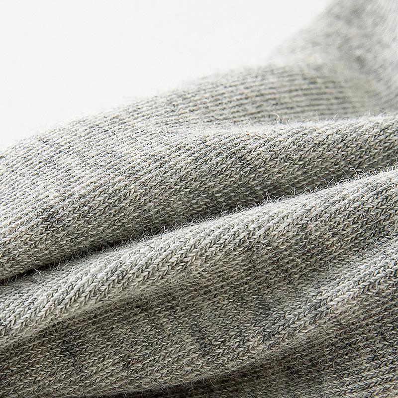 Unisex Mid-Tube Sports Socks - Black, White, Gray, Soft Cotton, Simple Design