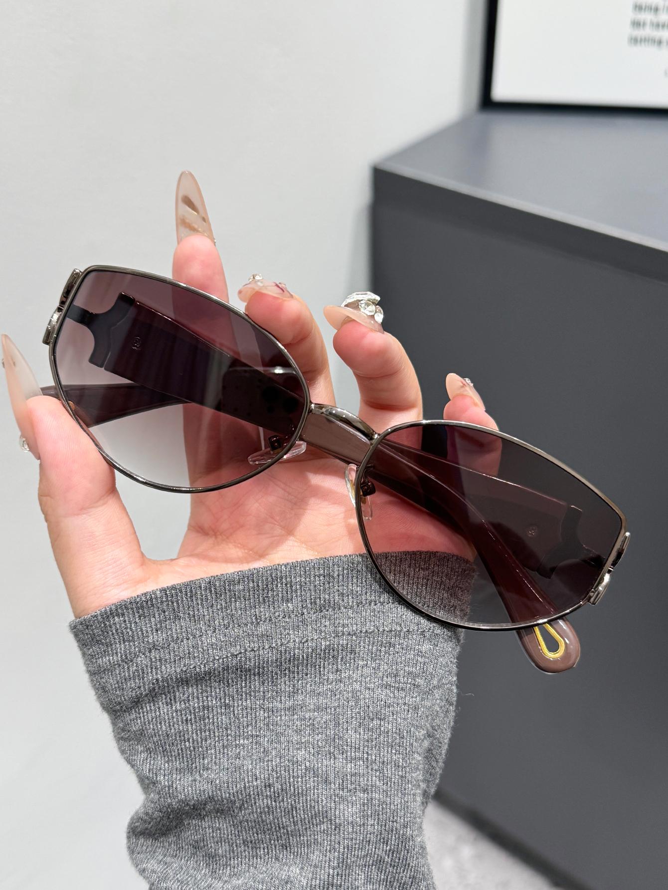 1Pc Uv400 Fashionable Oval Frame Sunglasses Unisex Protective Polarized Sunglasses Holiday Gift, Daily Leisure
