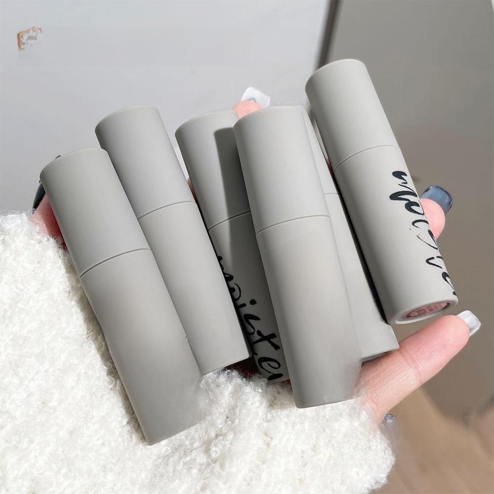 Velvet Matte Lip Glaze Long-Lasting Non-Fade High Pigment Smooth Lipstick for Students Wholesale