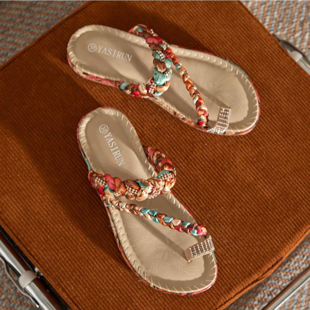 Fashion Slippers for Women's 2025 New Low Heel Fashion Wood Bead Water Diamond Slippers Slope Heel Comfortable Large Sandals for Women