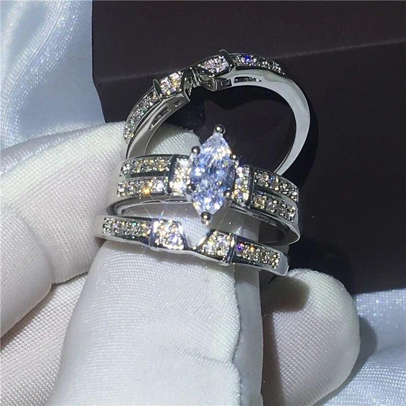 FDLK 2 stk Brudesett Elegante ringer for kvinner Bryllupsforlovelse Mote smykker med full skinnende kubikksirkon kvinnering