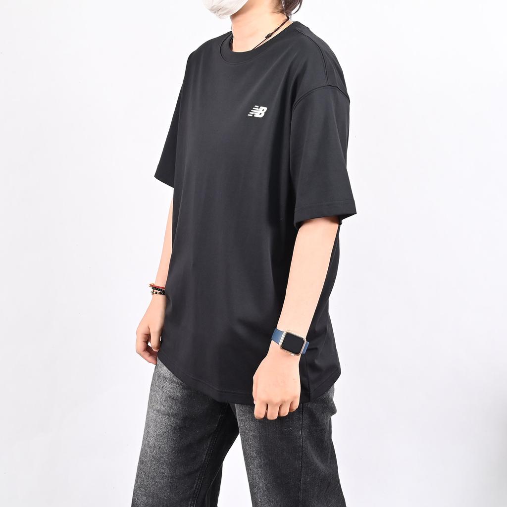 New Balance T Shirts Men's Black Crew Neck Moderate NEF31311-BK