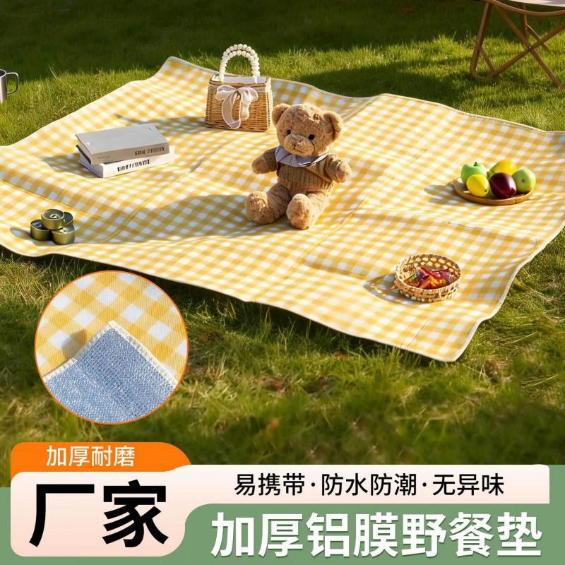 Heavy Duty Aluminum Foil Picnic Blanket Waterproof Camping Mat Anti-Slip Outdoor Ground Cover 6-8 People