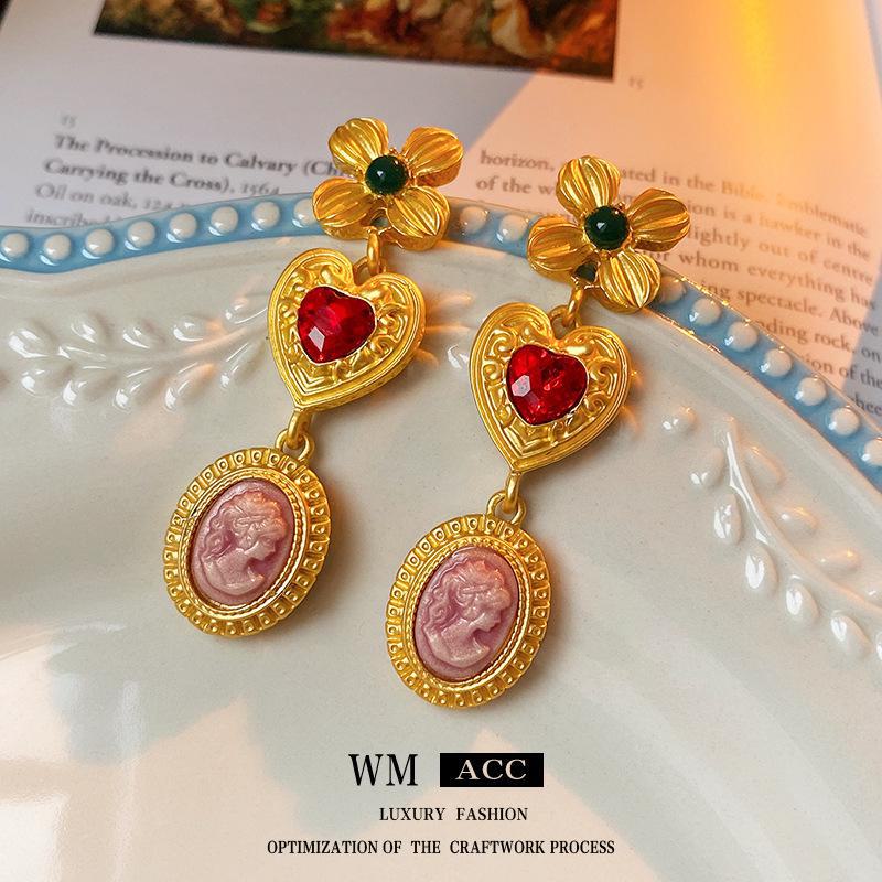 Medieval Retro Palace-Style Luxurious Round Earrings