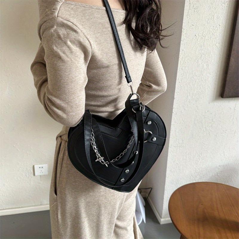 Heart-Shaped Bag with Punk Chain, Casual And Stylish, Perfect for Trendy