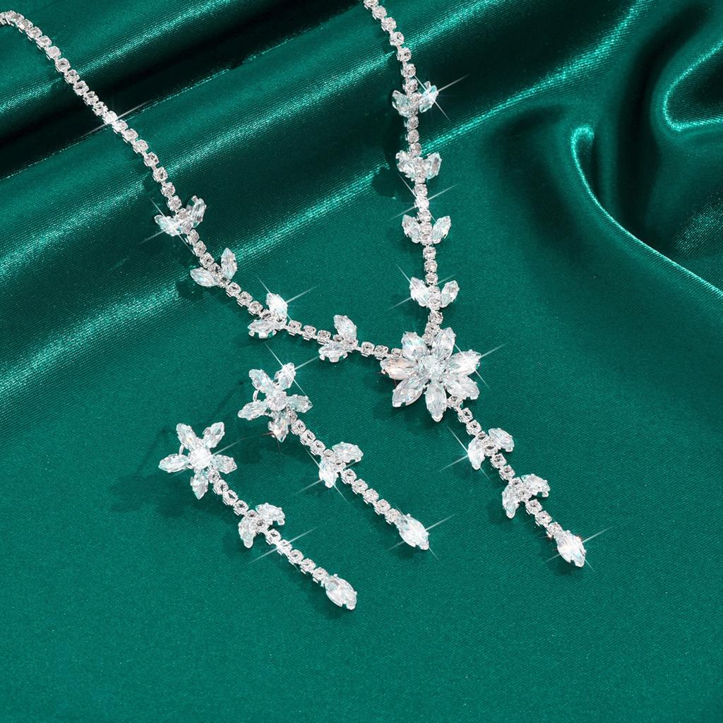 3PCS Sexy and Elegant Women's Flower Water Diamond Necklace Earring Set Wedding Birthday Party Fashion Accessories