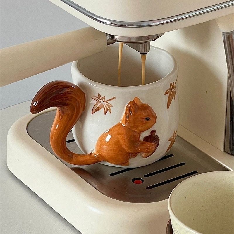 

Creative 3D Squirrel Coffee Cup Plate Set,High Beauty Hand Pinched Maple Leaf Ceramic Mug,Photo Decoration,Festival Gift Tea Cup 301-400ml