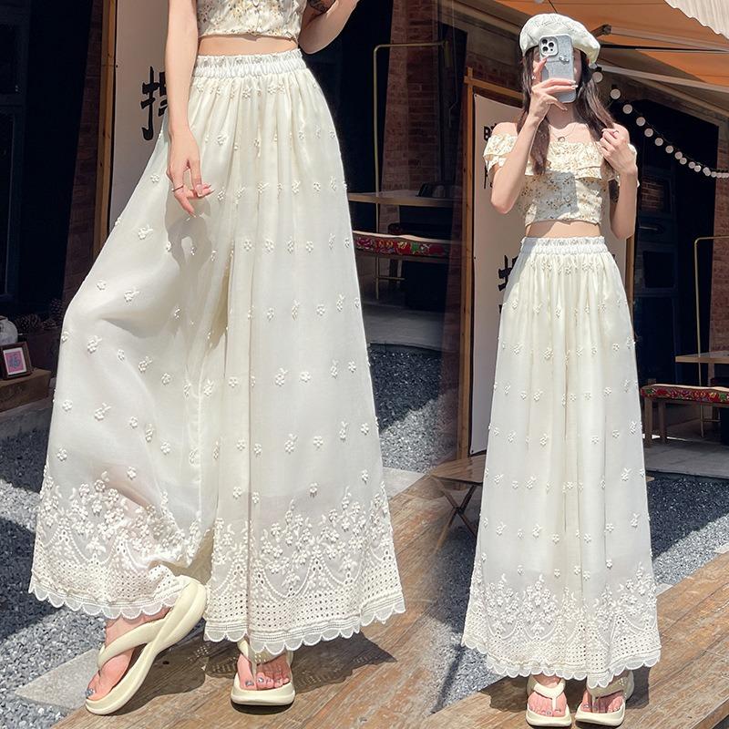 Real Shot, Embroidered Hollow Wide-leg Pants, High Waist and Thin, Elastic Waist Ruffle Edge Pants, Drape Nine-point Pants, Casual Pants.