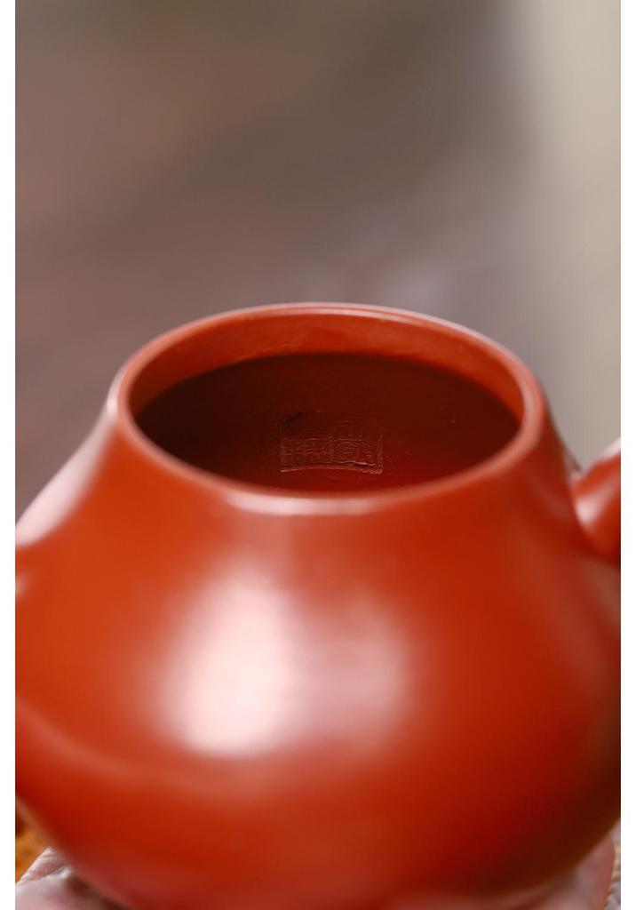 Handmade Yixing Zisha Pear-shaped Teapot