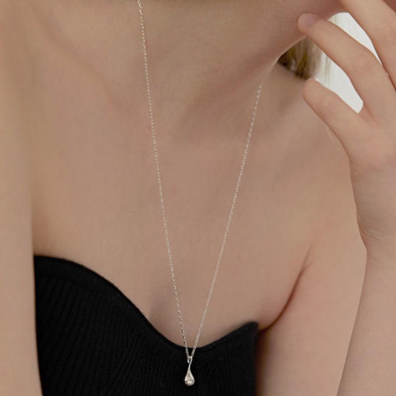 

Lewe Wave tie drop long necklace Silver