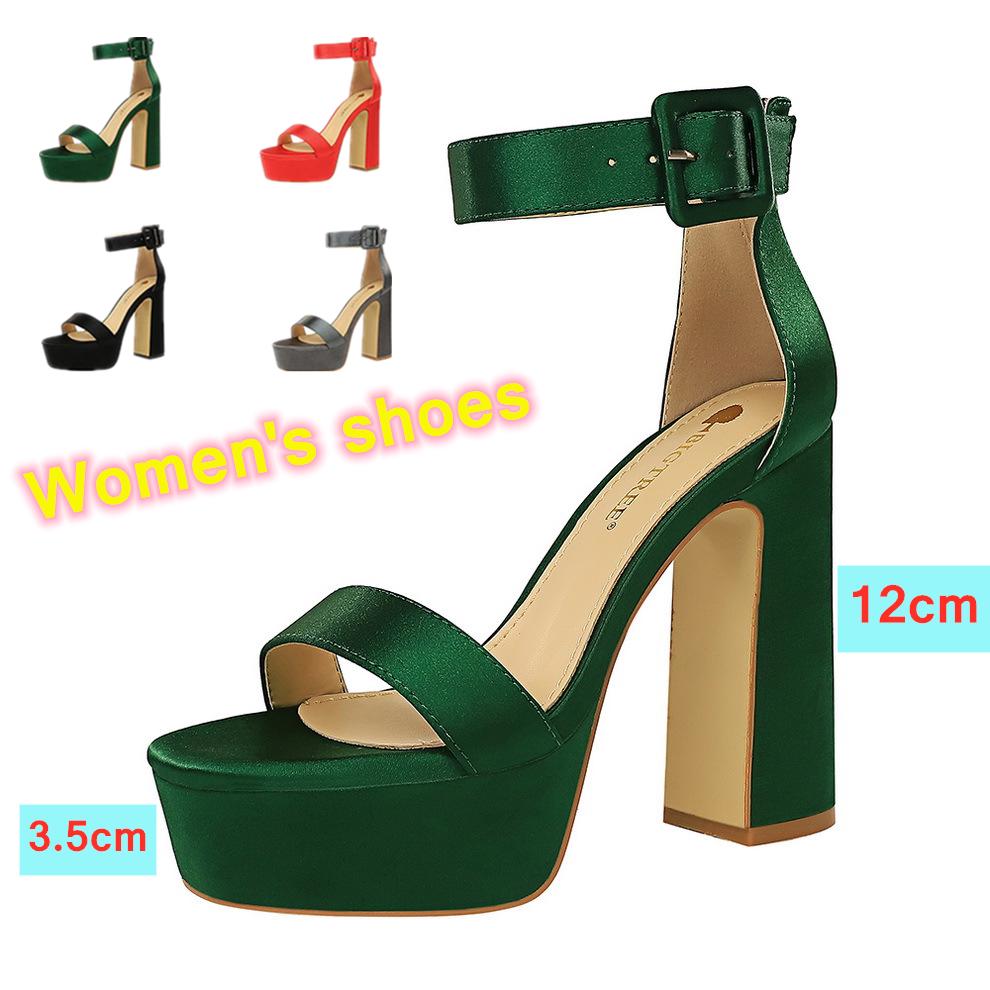 wo kann man günstig fußballschuhe kaufen